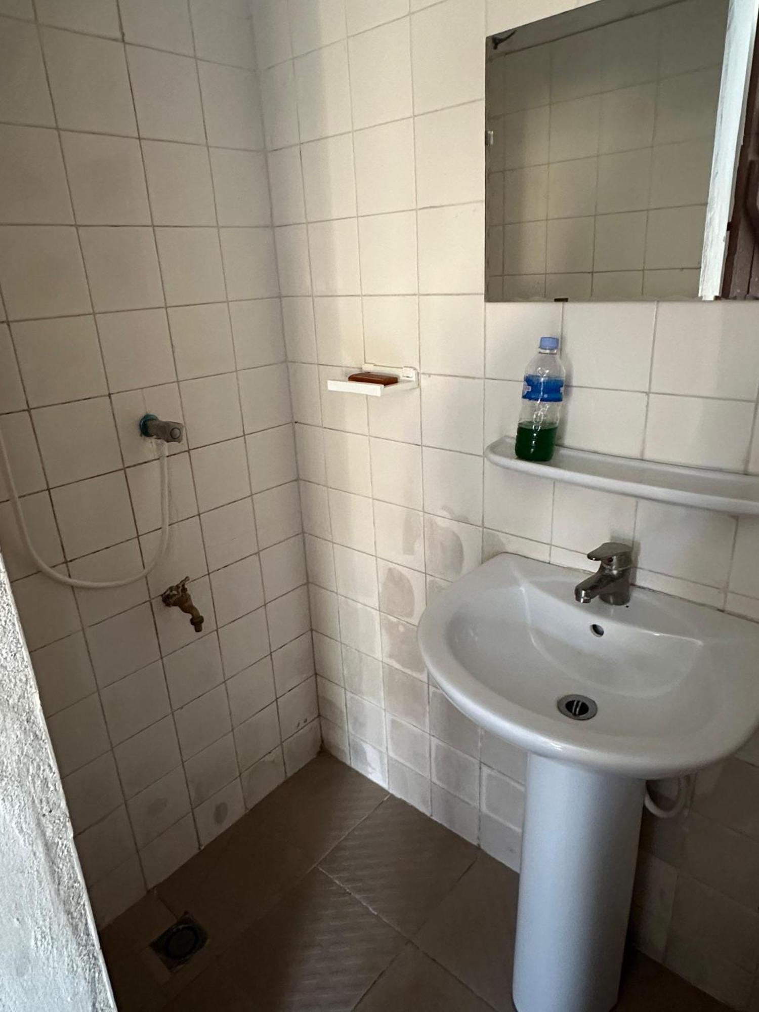 La Guesthouse Etoile Котону Экстерьер фото