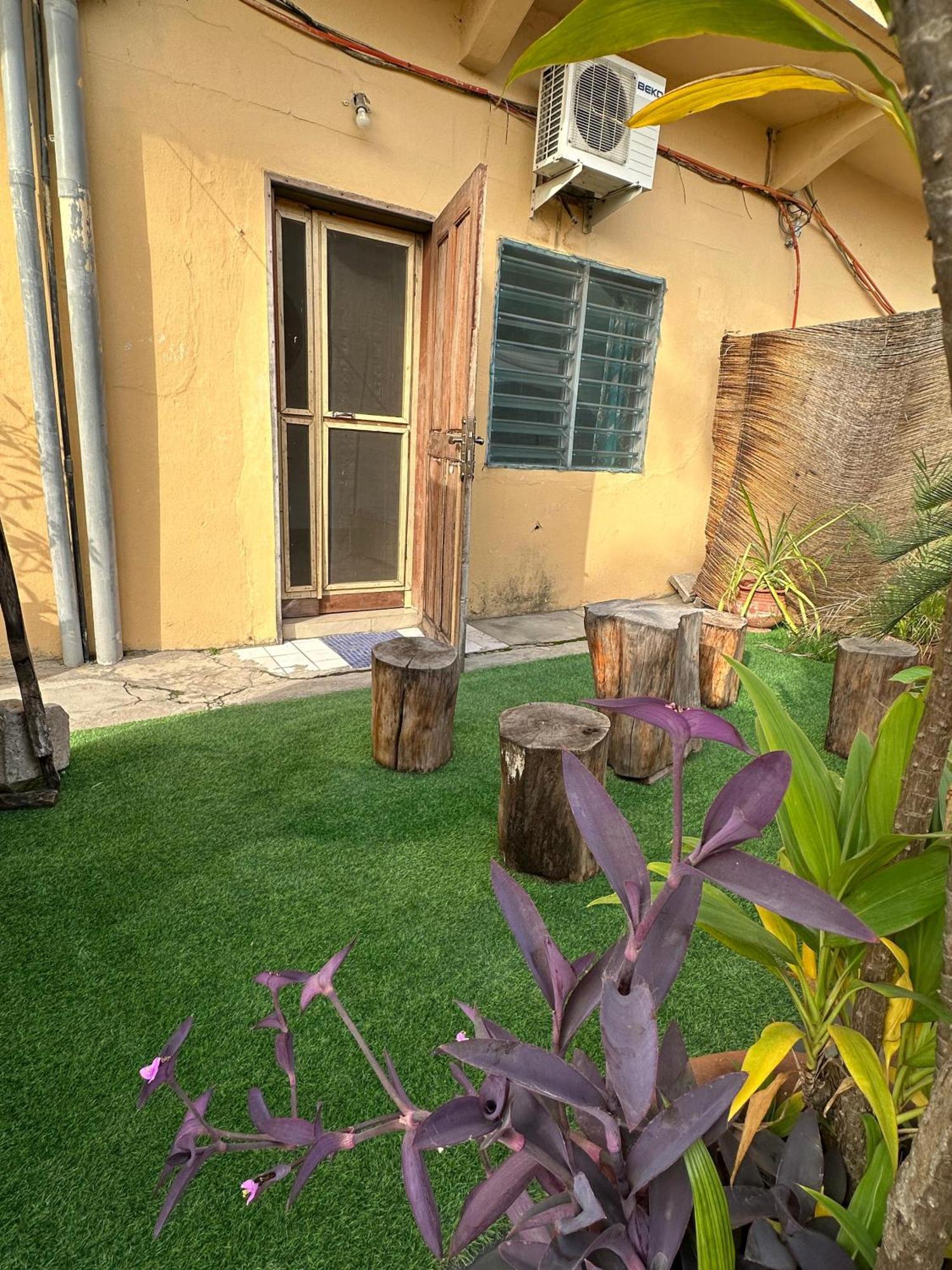 La Guesthouse Etoile Котону Экстерьер фото