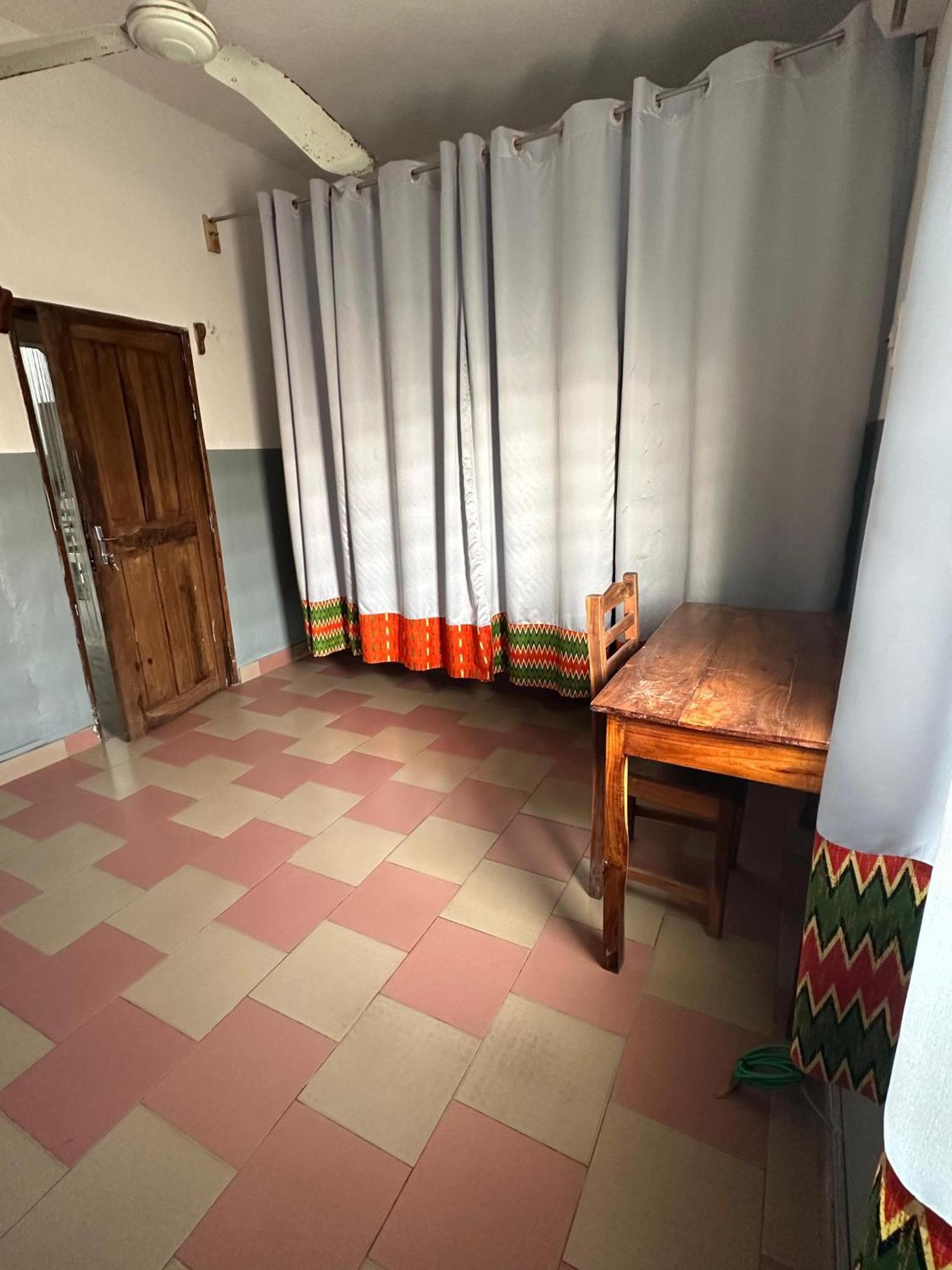 La Guesthouse Etoile Котону Экстерьер фото